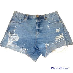 Forever 21 size 31 ripped jean shorts